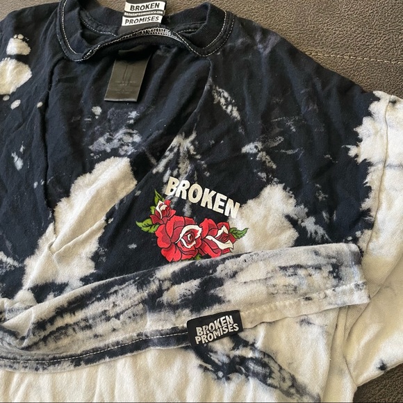 Small cut Broken Promises tee.. bleached/black tie - Picture 3 of 4